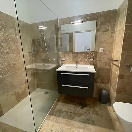 Proche De La Appartement *