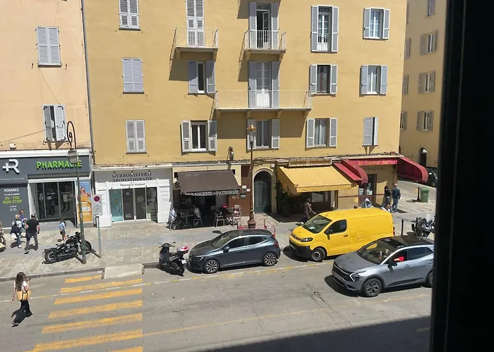 Proche De La * Аяччо